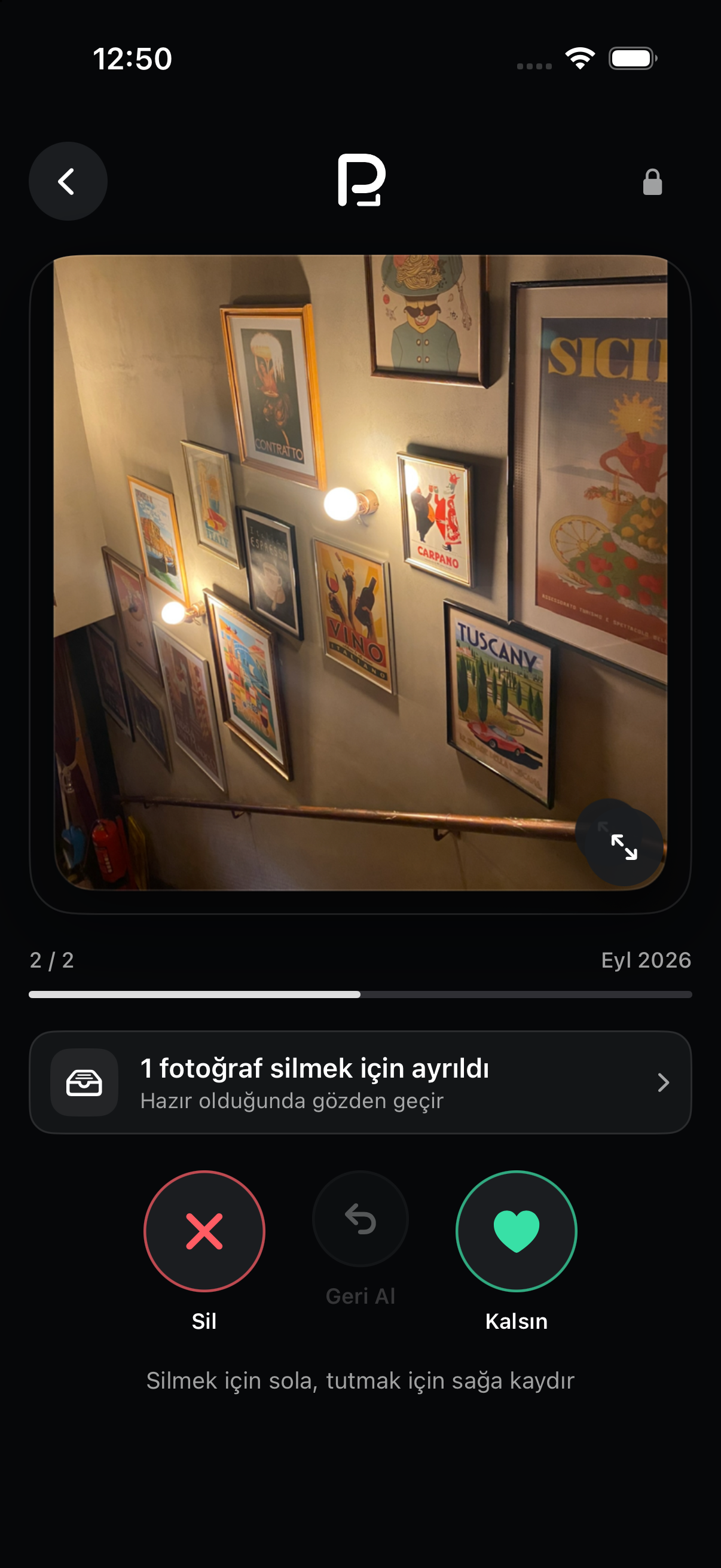 PicDecide’de bir fotoğrafı silmek üzere ayırma veya tutma ekranı